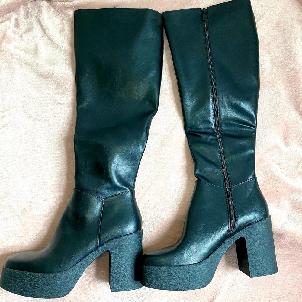 DollsKill Lamoda Chunky Heel Boots